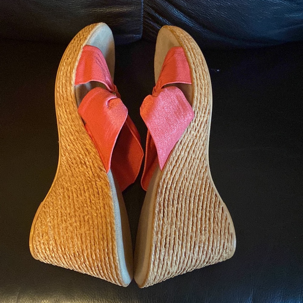 Shoes - Picture 7 of 8